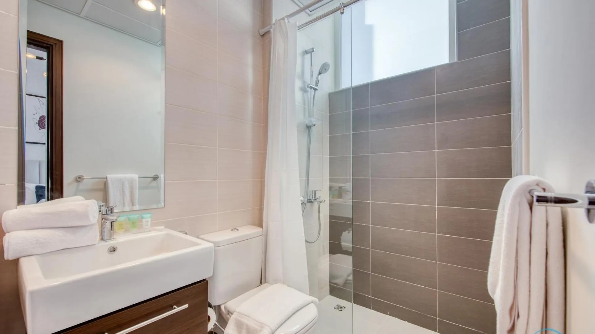 Restful 3Br Townhouse At Damac Hills 2 Dubailand By Deluxe Holiday Homes شقة